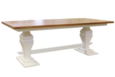 Stôl Elegante